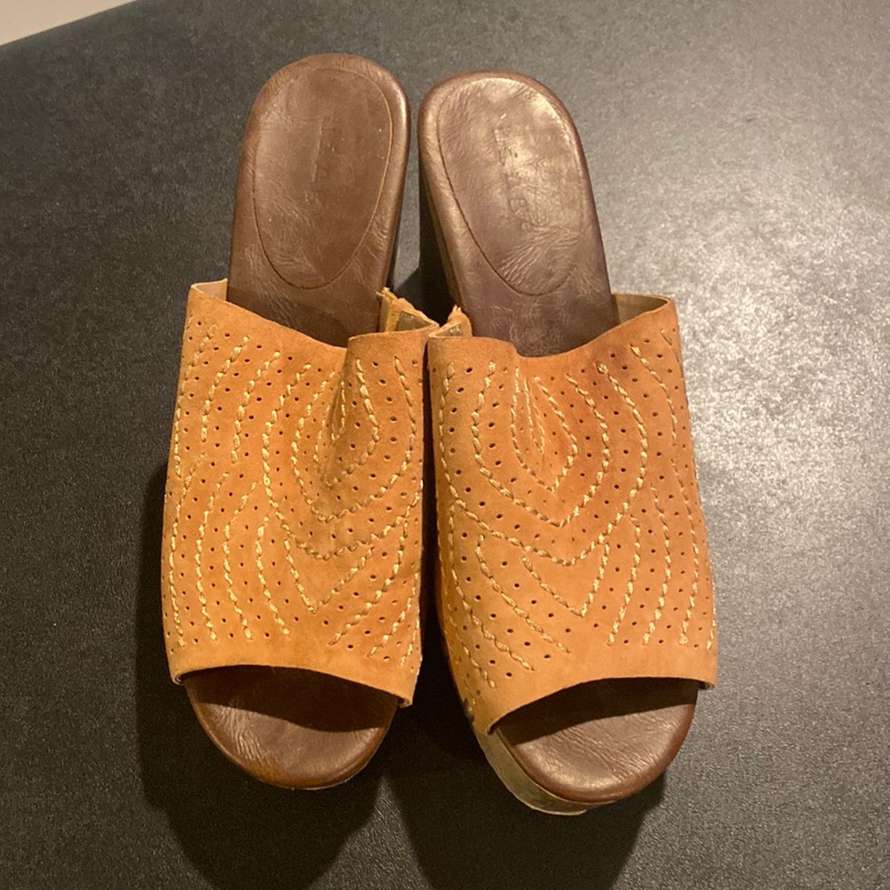 Very comfy wedges